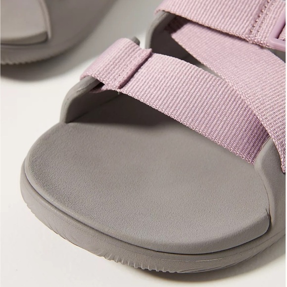 Chaco Women’s Performance Sandals Size 5 - Lightweight EVA Sole - Pink Gray - Picture 3 of 12